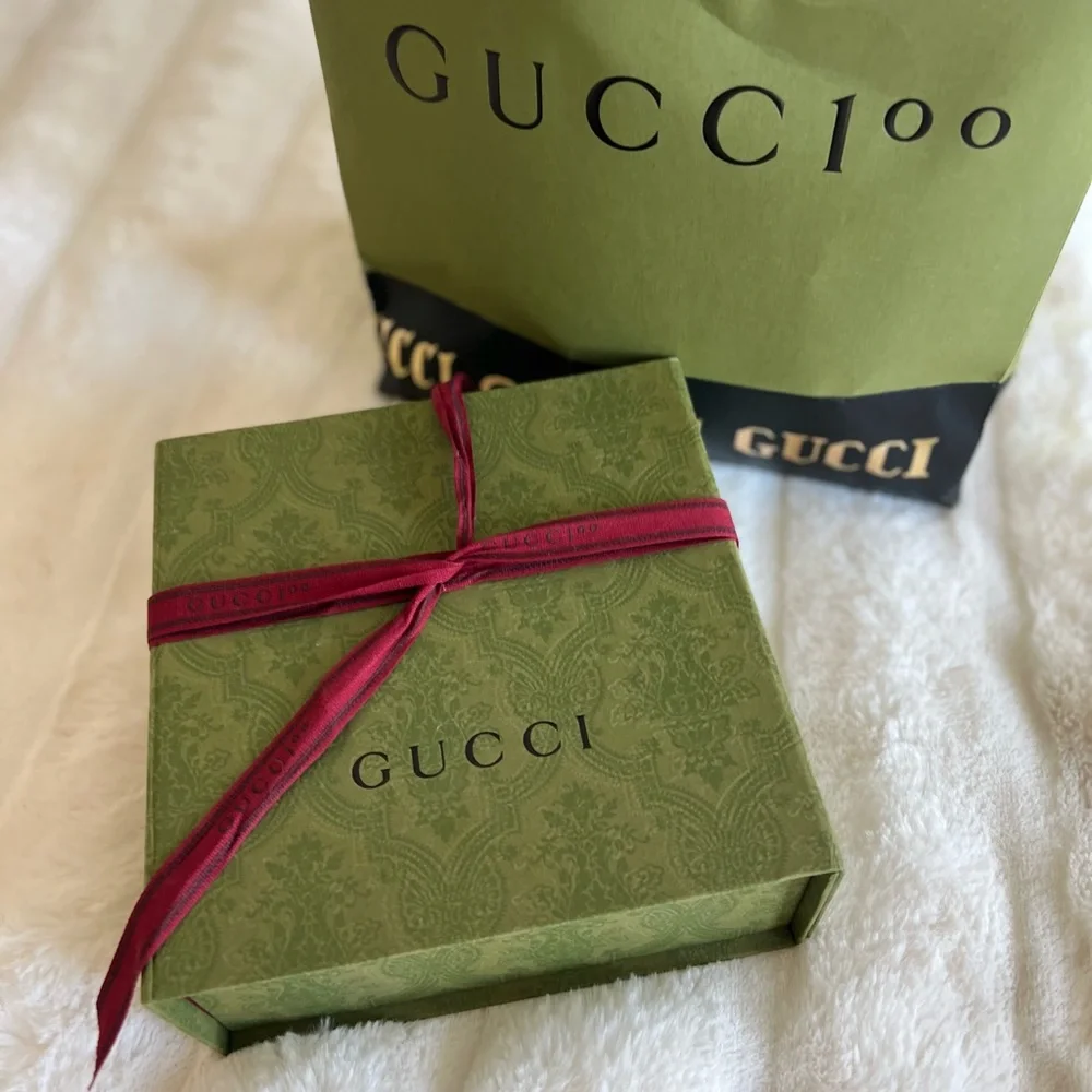 GG Marmont reversible thin belt size 80- brand new + Gucci packaging - Picture 8 of 9